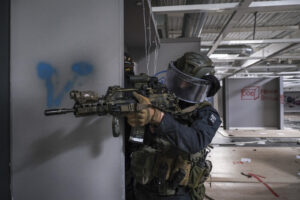 France, Toulouse, 2023-02-01. Operators from the GIGN antenna in Toulouse train to investigate an abandoned store using 