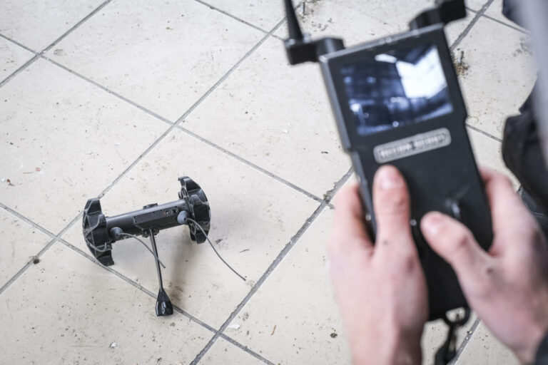 France, Toulouse, 2023-02-01. Operators from the GIGN antenna in Toulouse train to investigate an abandoned store using 