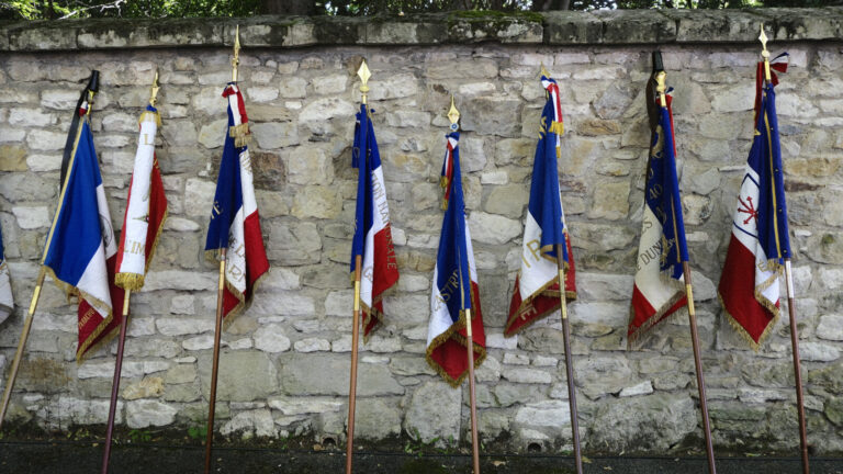 France, Castres, 2023-07-14. French paratroopers and police forces celebrate the 14 of july, bastille day, in Castres. P
