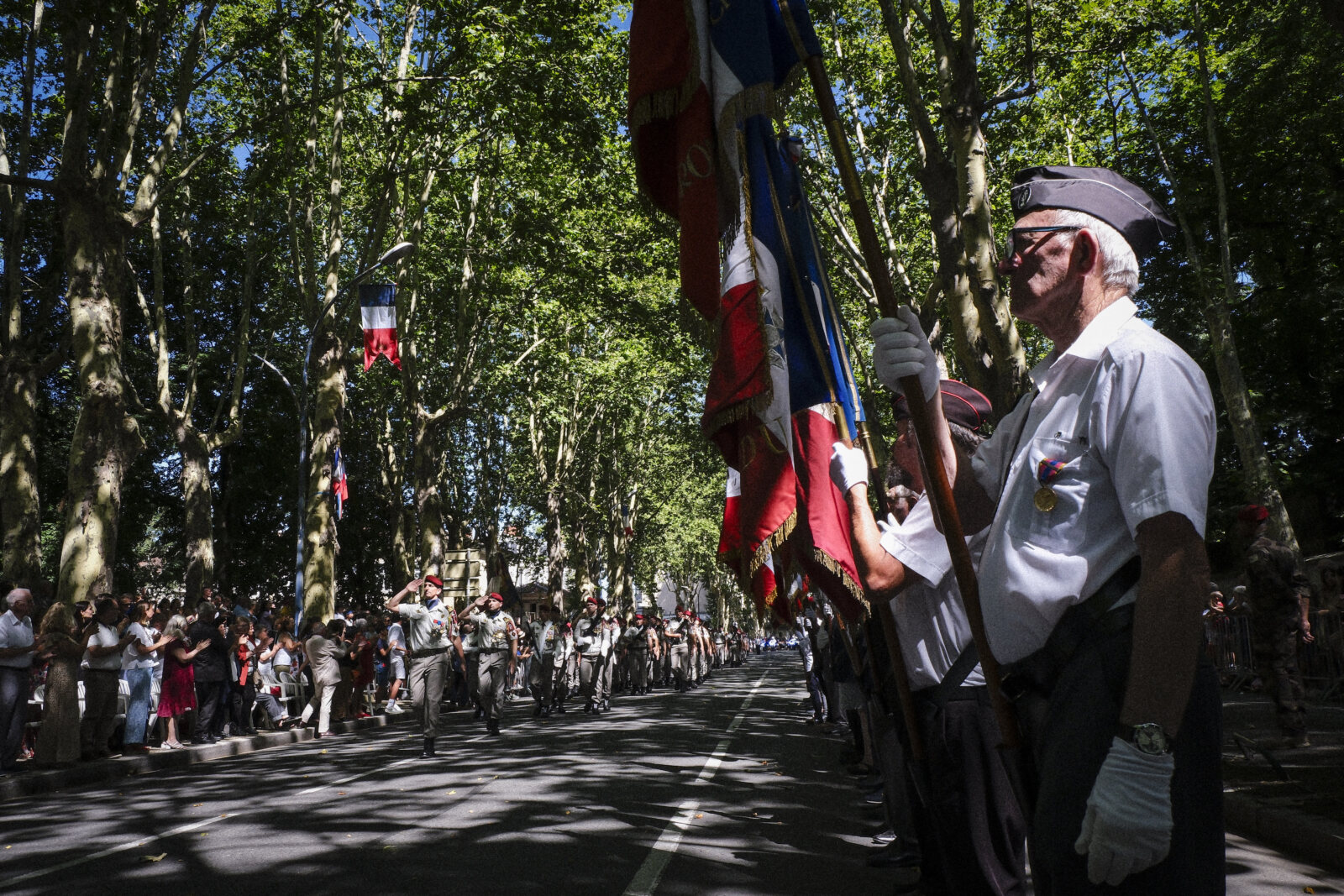 France, Castres, 2023-07-14. French paratroopers and police forces celebrate the 14 of july, bastille day, in Castres. P