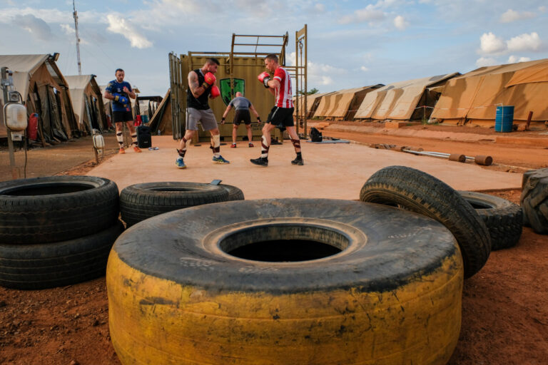 Niger, Niamey, 2018-08-22. French military train after work. Photograph by Fred MARIE / Defense Zone. Niger, Niamey, 201