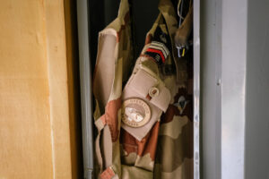 Niger, Niamey, 2018-08-22. Uniform of a French paratroopers packing parachute inside the military base. Photograph by Fr