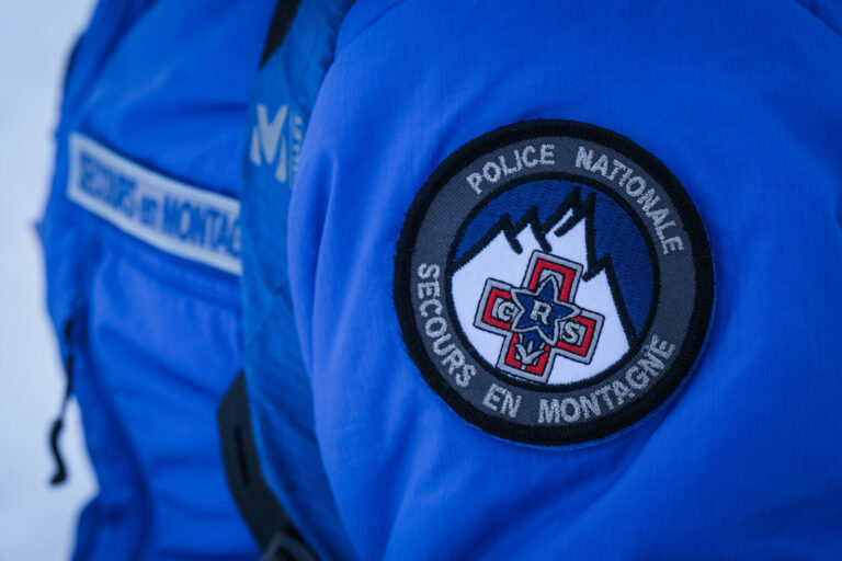 France, Chamonix, 2021-02-17. Logo of mountain rescue policemen. Photograph by Fred MARIE / Defense Zone. France, Chamon