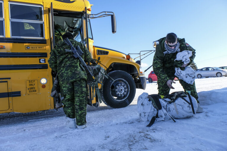 Canada - Quebec - 2017-01-115 During three weeks, french and canadian army trained together during a special exercice ca
