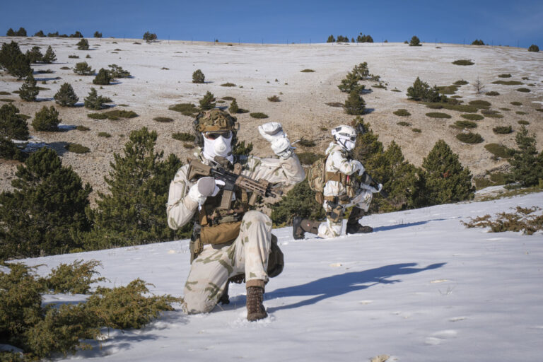 Commando montagne du 2e REG, regiment étranger de génie basé à Saint-Christol et sous les ordres de la 27e BIM, brigade