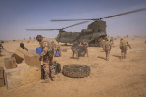 Burkina Faso, april 2021. French soldier load british chinook helicoptere during operation barkhane, french military war