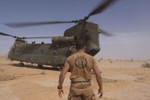 Burkina Faso, april 2021. French soldier load british chinook helicoptere during operation barkhane, french military war