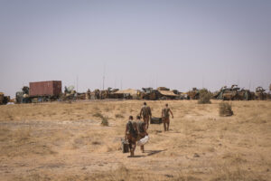 Burkina Faso, april 2021. French soldier load british chinook helicoptere during operation barkhane, french military war