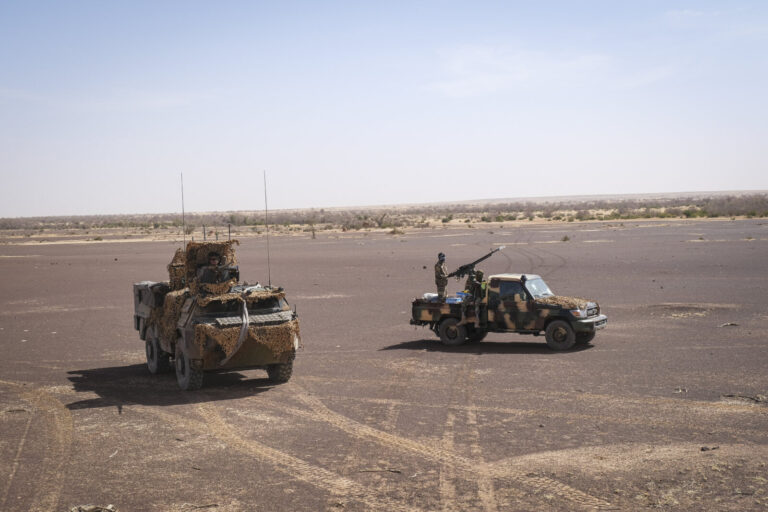 Burkina Faso, april 2021. french and malian military vehicule.Burkina Faso, avril 2021. Vehicule francais et malien.