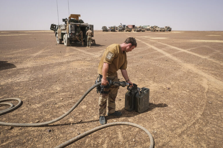 Burkina Faso, april 2021. French army soldiers refuel into Sahel desert during barkhane operation.Burkina Faso, avril 2