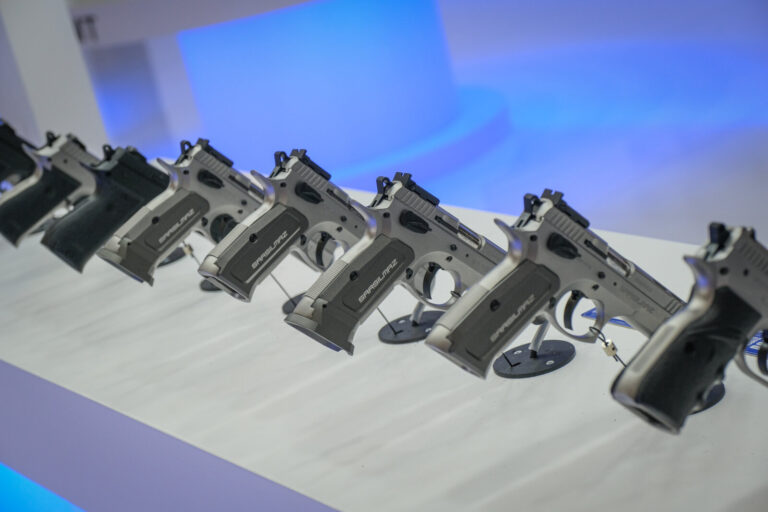 France, Paris, 2022-06-16. Eurosatory international land and airland defence and security trade fair, in Villepinte, a n