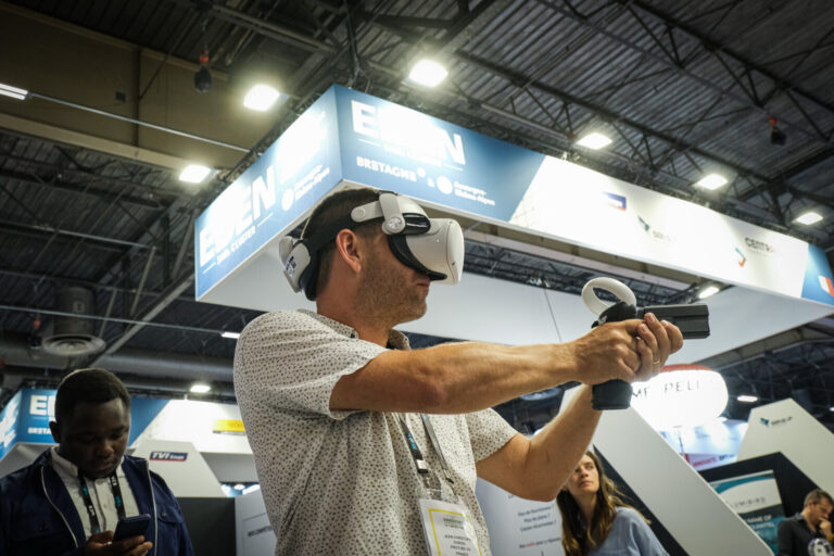 France, Paris, 2022-06-16. Eurosatory international land and airland defence and security trade fair, in Villepinte, a n