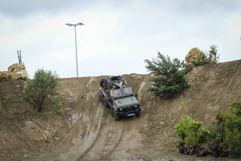 France, Paris, 2024-06-16. Dynamic exhibition of special forces from army and police during Eurosatory, the world event 