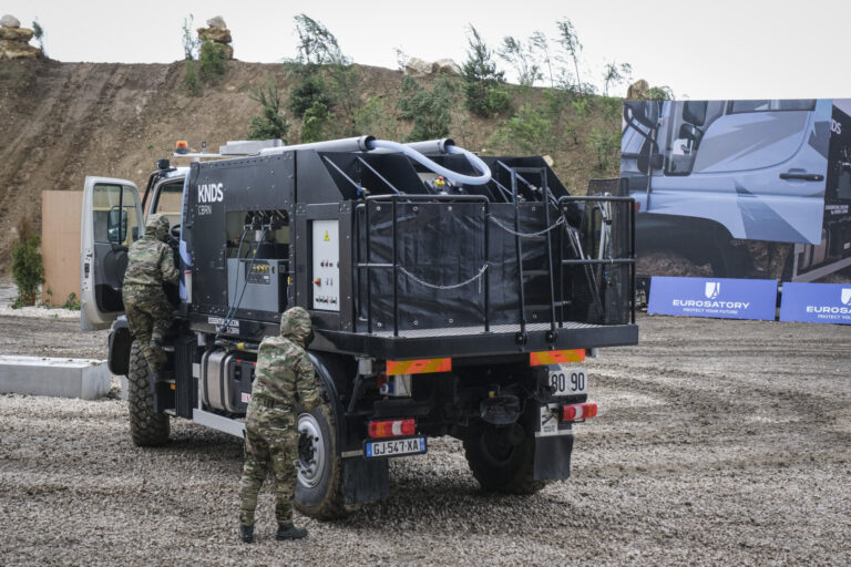 France, Paris, 2024-06-16. Dynamic exhibition of special forces from army and police during Eurosatory, the world event 