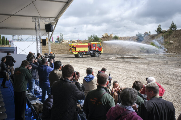 France, Paris, 2024-06-16. Dynamic exhibition of special forces from army and police during Eurosatory, the world event 
