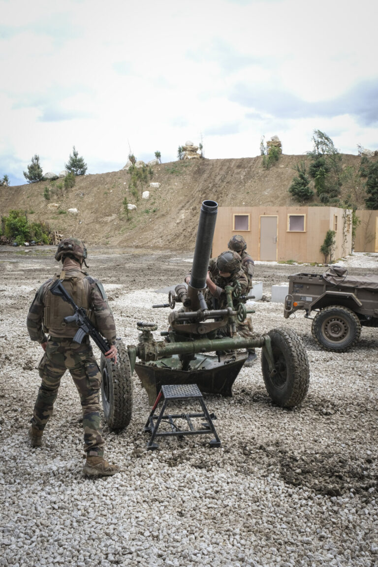 France, Paris, 2024-06-16. Dynamic exhibition of special forces from army and police during Eurosatory, the world event 