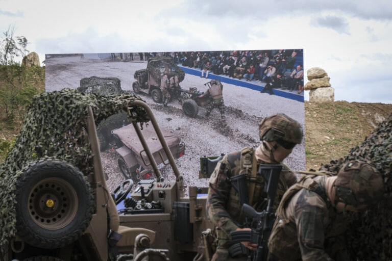 France, Paris, 2024-06-16. Dynamic exhibition of special forces from army and police during Eurosatory, the world event 