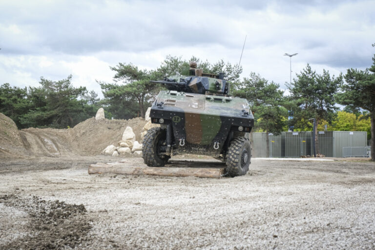 France, Paris, 2024-06-16. Dynamic exhibition of special forces from army and police during Eurosatory, the world event 