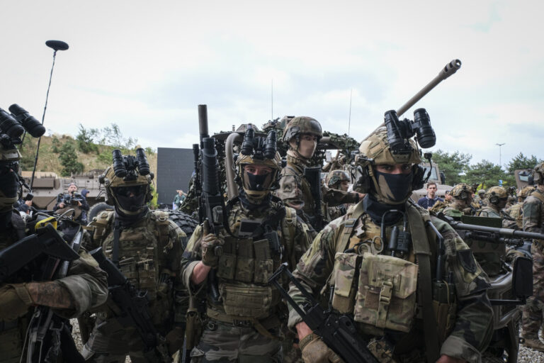 France, Paris, 2024-06-16. Dynamic exhibition of special forces from army and police during Eurosatory, the world event 
