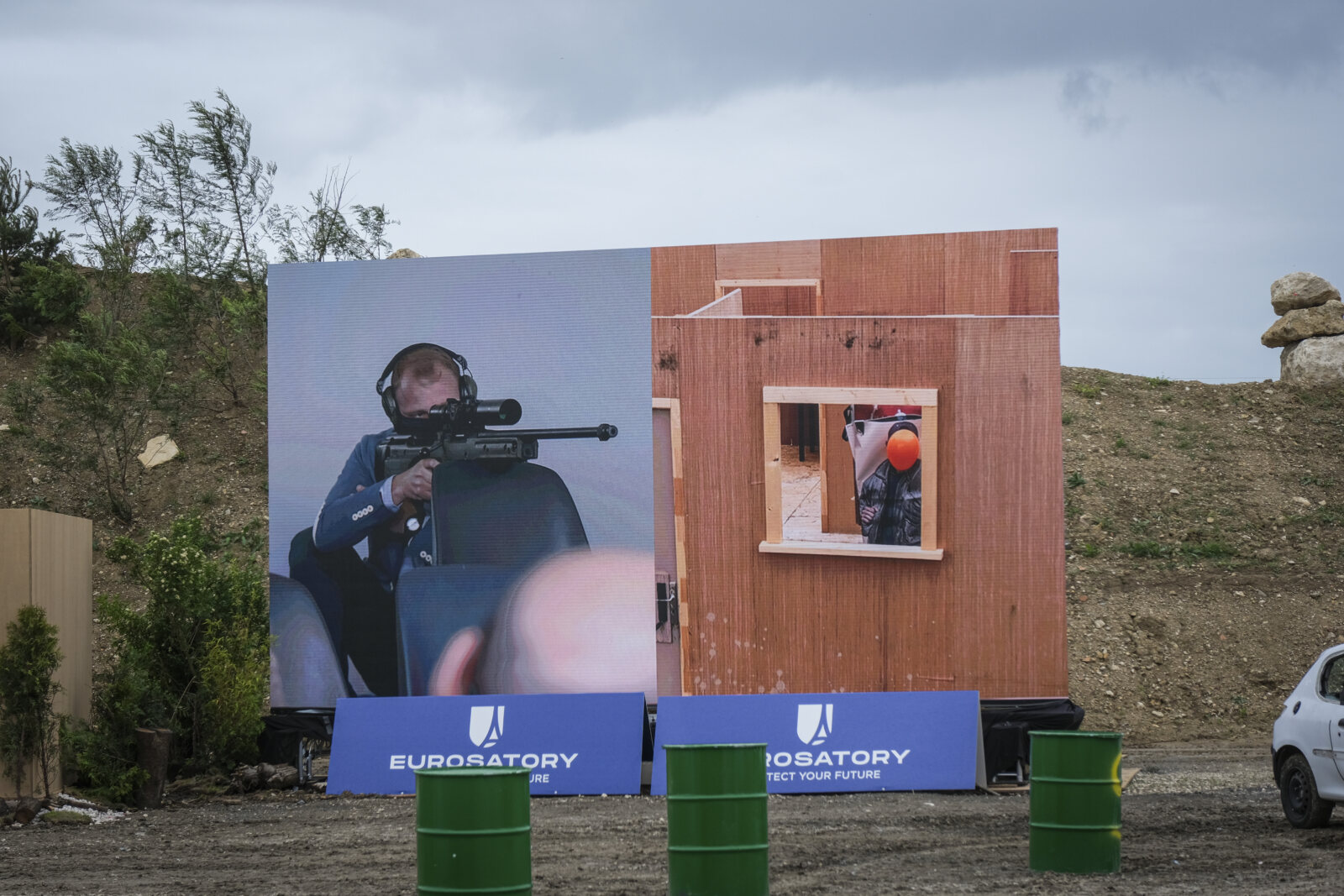 France, Paris, 2024-06-16. Dynamic exhibition of special forces from army and police during Eurosatory, the world event 