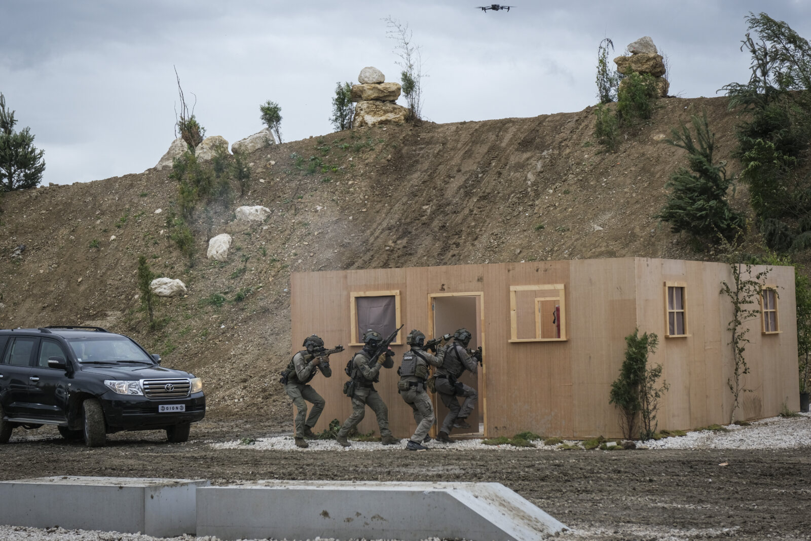 France, Paris, 2024-06-16. Dynamic exhibition of special forces from army and police during Eurosatory, the world event 