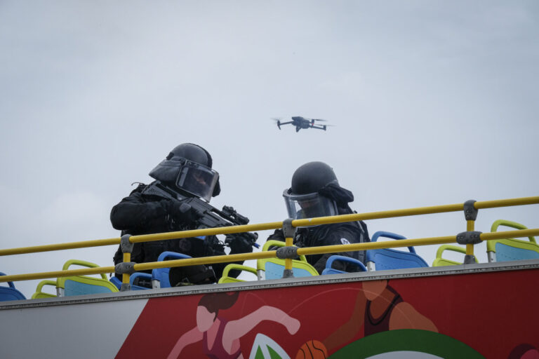 France, Paris, 2024-06-16. Dynamic exhibition of special forces from army and police during Eurosatory, the world event 
