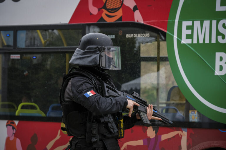 France, Paris, 2024-06-16. Dynamic exhibition of special forces from army and police during Eurosatory, the world event 