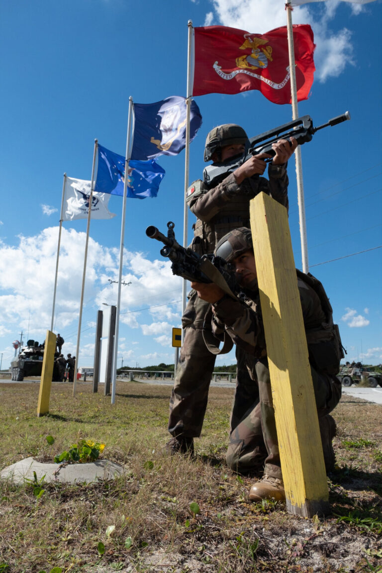 Exercice Bold Alligator 2017 au camp Lejeune (USA), base de la 2e division du corps des Marines (USMC).  Légionnaires de
