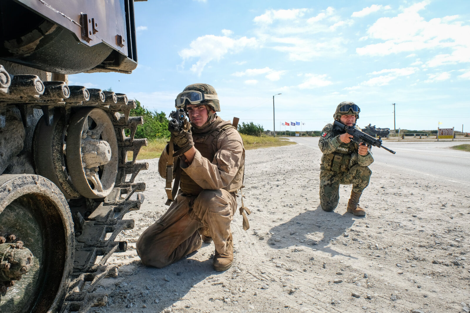 USA, Jacksonville, 2017-10-22. Mexican soldiers training on the beach during the Amphibious Bold Alligator Exercise orga