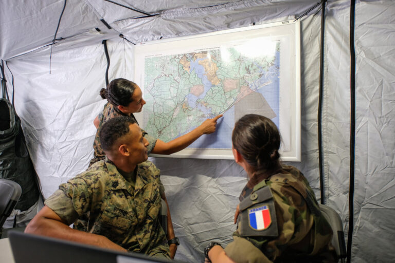 USA, Jacksonville, 2017-10-26. French soldiers in a camp preparing with a map the Amphibious Bold Alligator Exercise org