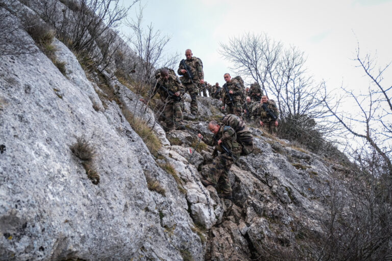 France, Aix-en-Provence, 2022-02-19. Training of foreign legion soldiers in south of France. Kepi blanc military walk of