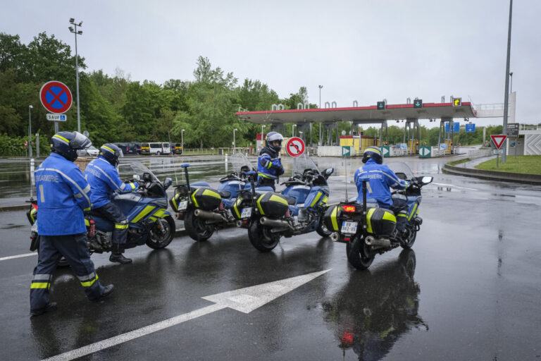 France, Melun, Mai 2024. Officer-students from the Melun school take part in their final exercise before joining a natio