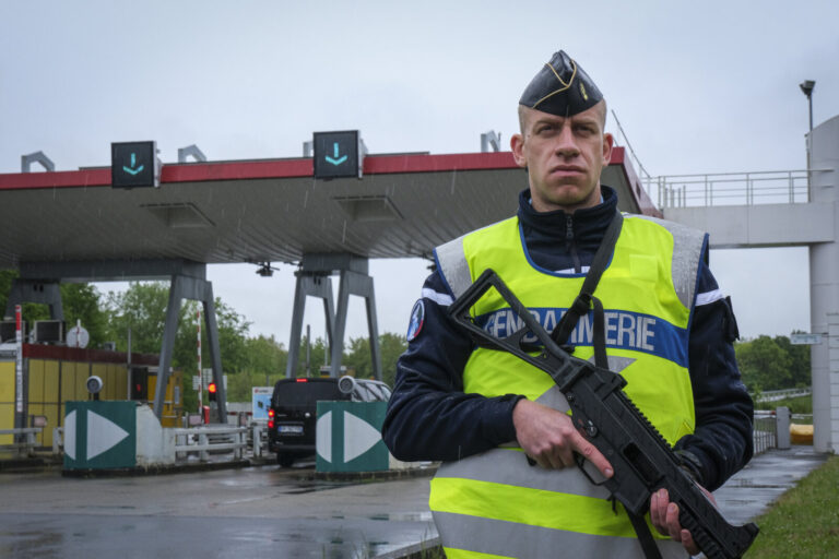 France, Melun, Mai 2024. Officer-students from the Melun school take part in their final exercise before joining a natio