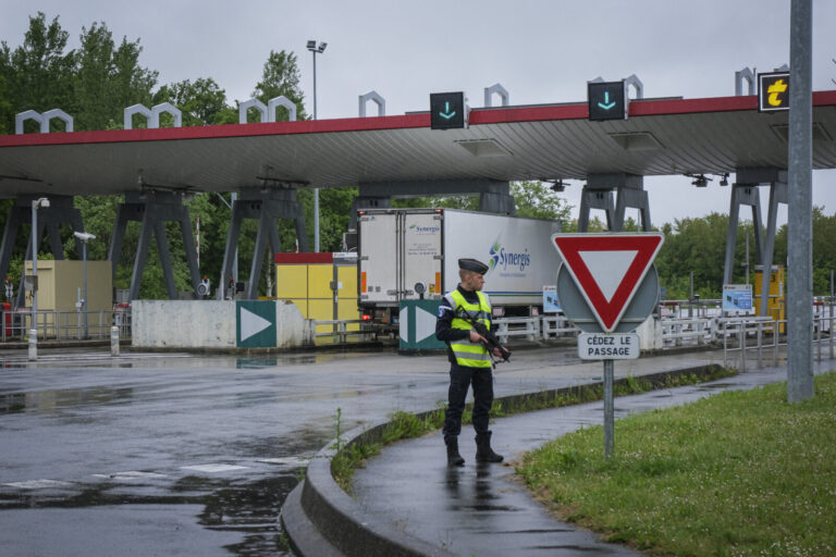 France, Melun, Mai 2024. Officer-students from the Melun school take part in their final exercise before joining a natio