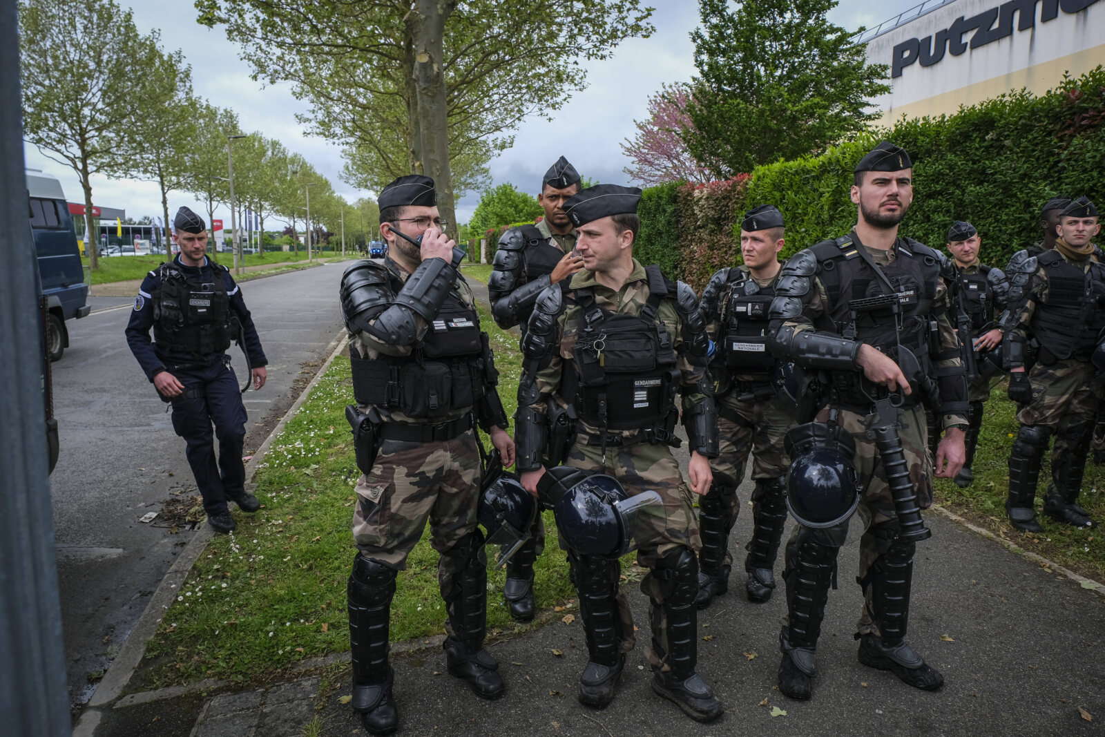 France, Melun, Mai 2024. Officer-students from the Melun school take part in their final exercise before joining a natio