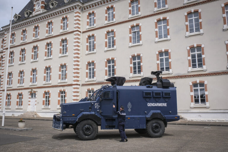 France, Melun, Mai 2024. Officer-students from the Melun school take part in their final exercise before joining a natio