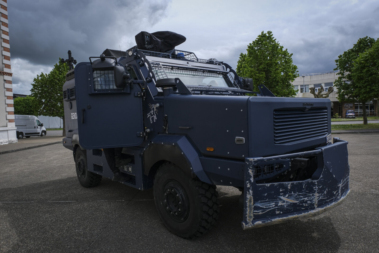 France, Melun, Mai 2024. Officer-students from the Melun school take part in their final exercise before joining a natio