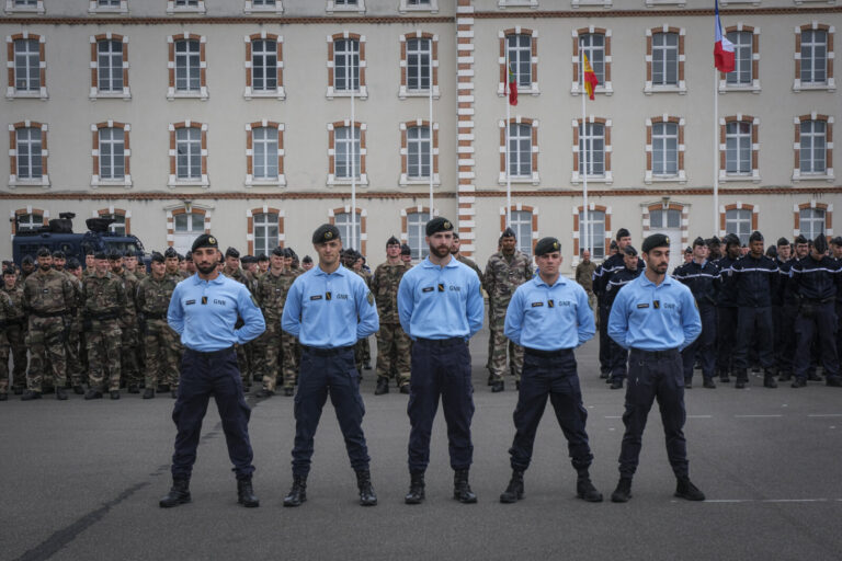 France, Melun, Mai 2024. Officer-students from the Melun school take part in their final exercise before joining a natio