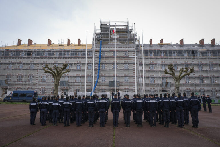 France, Melun, Mai 2024. Officer-students from the Melun school take part in their final exercise before joining a natio