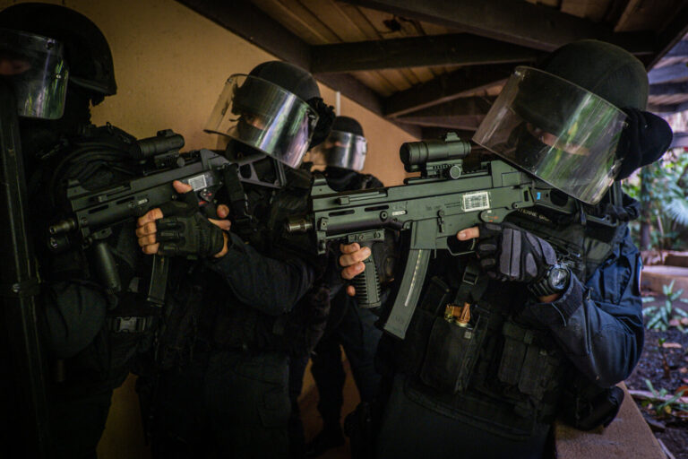 Papeete, France, 2019-11-04. GIGN, special forces from french polynesia during a training. Photograph by Fred MARIE/ Def