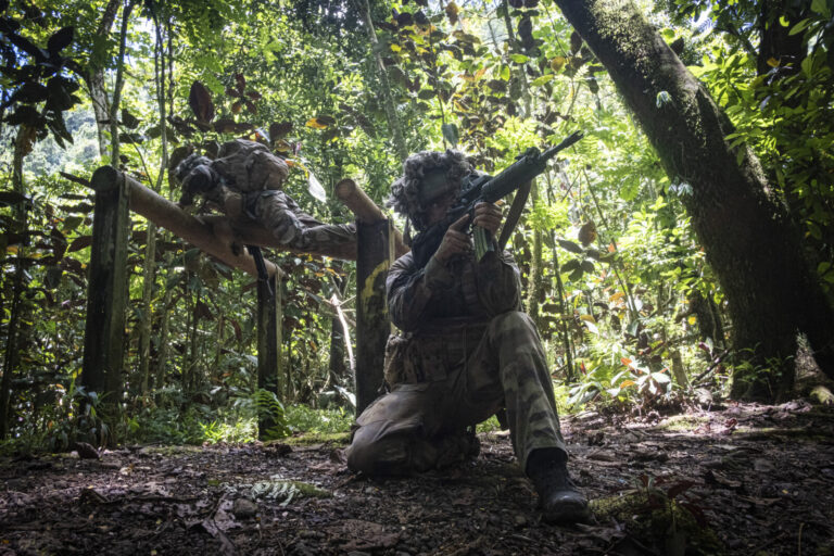 Military forces from french polynesia during a mission. Tahiti - French Polynesia - october 2019.
Des militaires des for