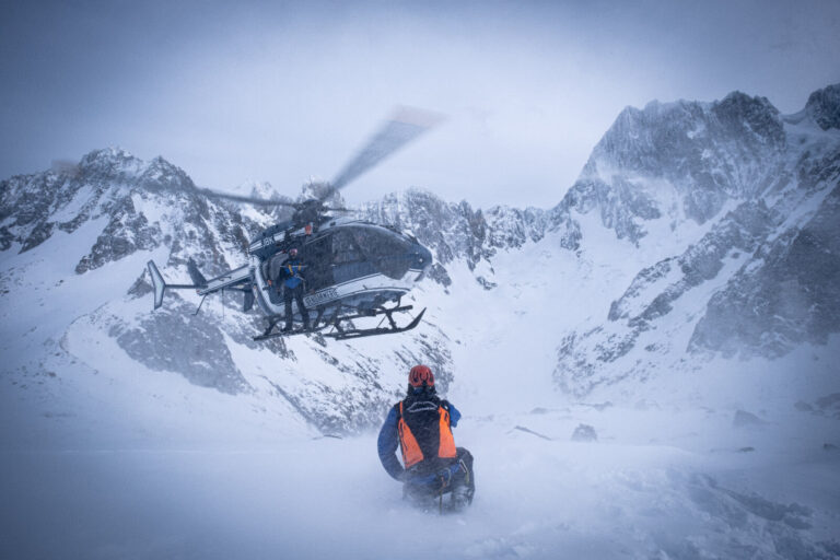 France, Chamonix, 2021-02-16. Immersion with mountain rescue gendarmerie (PGHM). Photograph by Fred MARIE / Defense Zone
