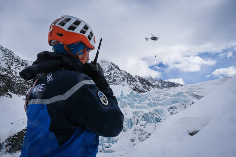 France, Chamonix, 2021-02-18. Immersion with mountain rescue gendarmerie (PGHM). Photograph by Fred MARIE / Defense Zone