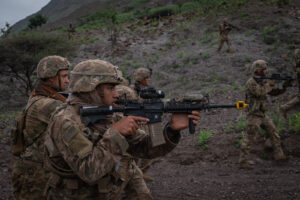 Djibouti, Djibouti, 2020-02-06. US soldiers from national guard airborne training with french soldiers in Djibouti deser