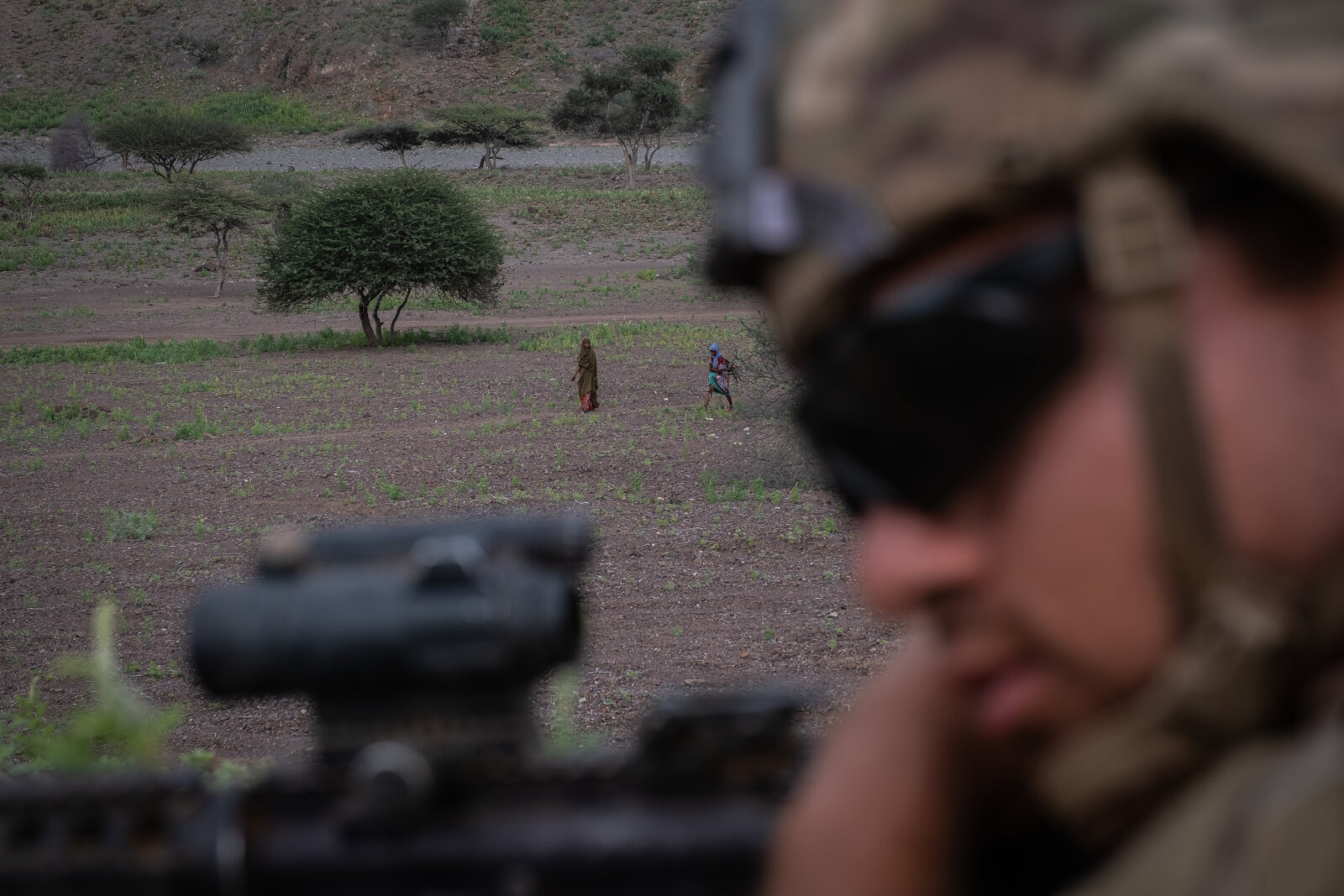 Djibouti, Djibouti, 2020-02-06. US soldiers from national guard airborne training with french soldiers in Djibouti deser