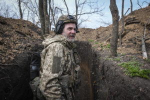 Ukraine, Tchassiv Yar, 2023-03-23. Ukrainian soldiers from tank brigade inside trench at 500 meters from russian forces.