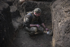 Ukraine, Tchassiv Yar, 2023-03-23. Ukrainian soldiers from tank brigade inside trench at 500 meters from russian forces.