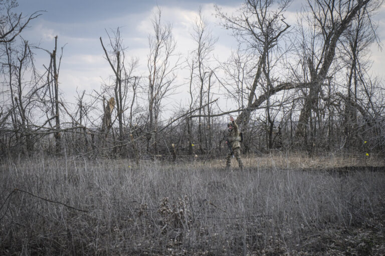 Ukraine, Tchassiv Yar, 2023-03-23. Ukrainian soldiers from tank brigade inside trench at 500 meters from russian forces.