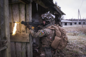 Estonia, Tapa, 2025-12-04. On mission Lynx, French soldiers of the NATO enhanced Forward Presence battlegroup train in t