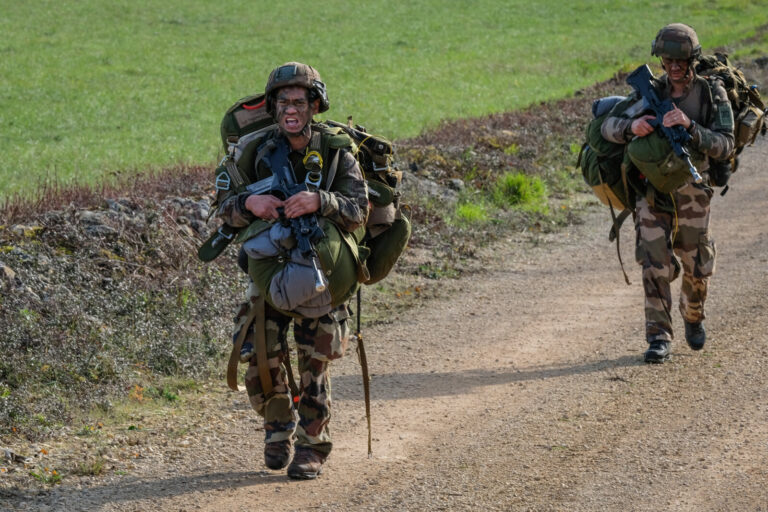 France, Caylus, 2018-11-14. Exercise Falcon Amarante 2018 brings French, British and American paratroopers together at t